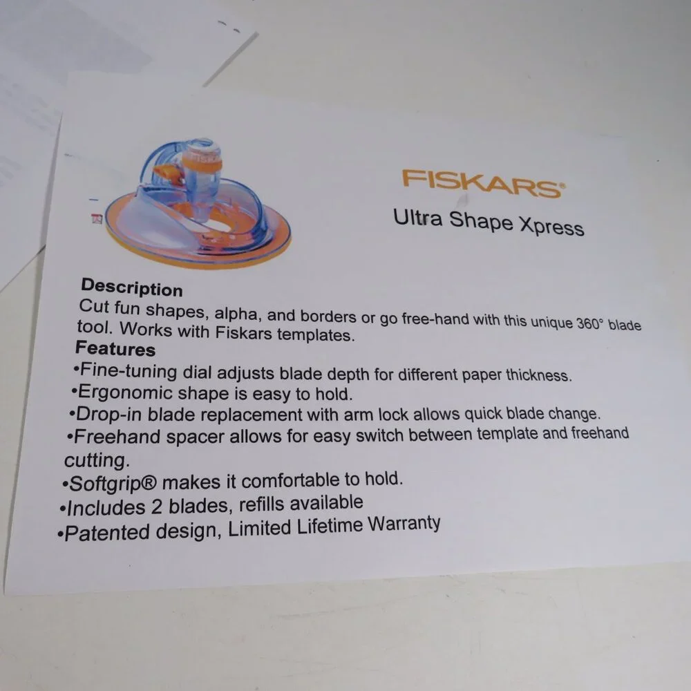 FISKARS Shape Cutter “ULTRA SHAPE XPRESS” gently used